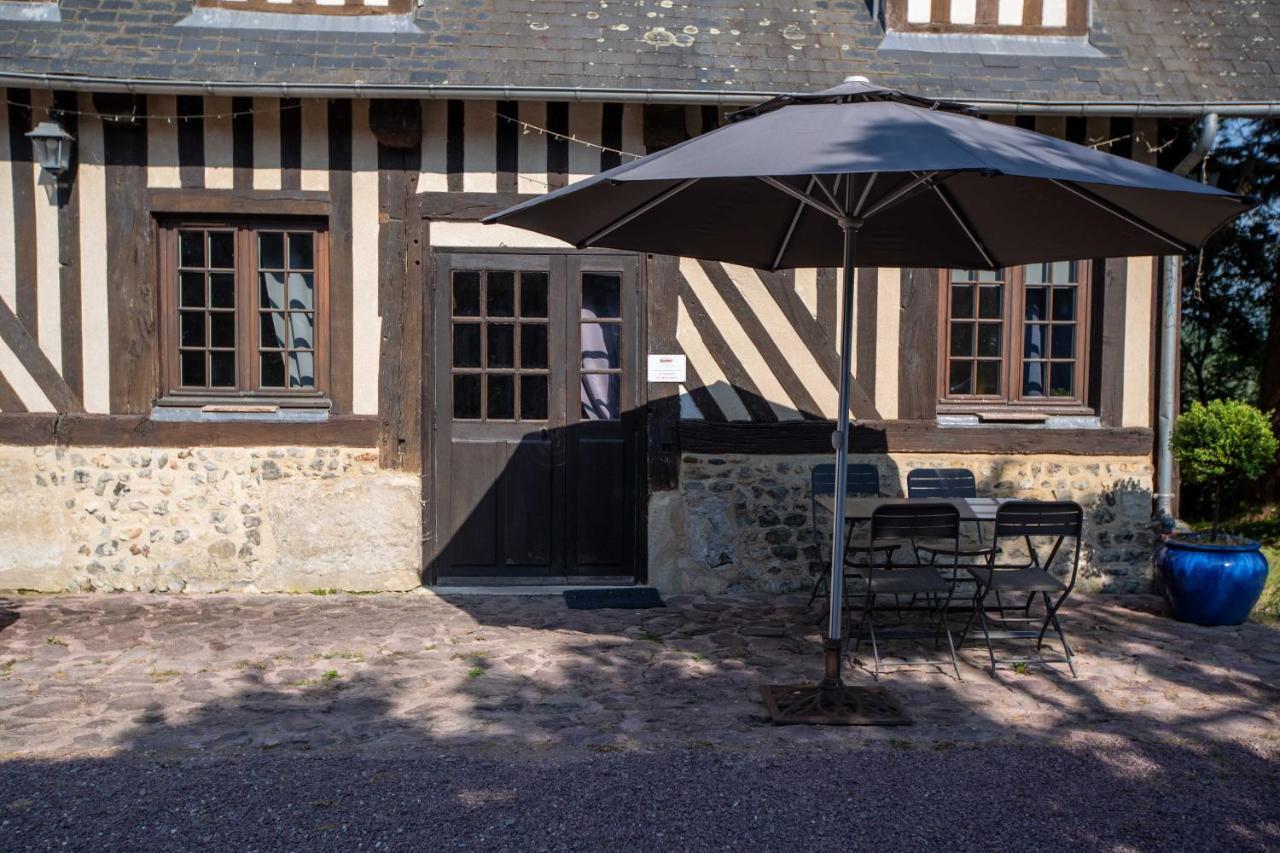 Gites - Domaine De Geffosse Pont-Évêque Exteriér fotografie